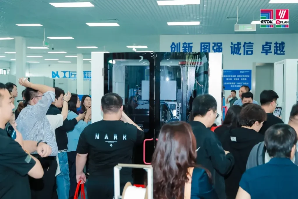 沈鼓集团智慧车间实景图