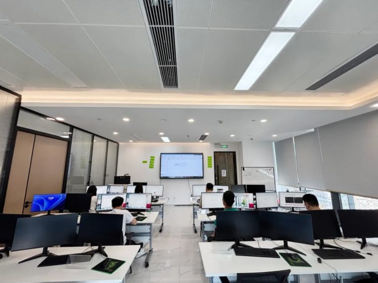 1764922194-屏幕截图_5-12-2025_16939_mp.weixin.qq